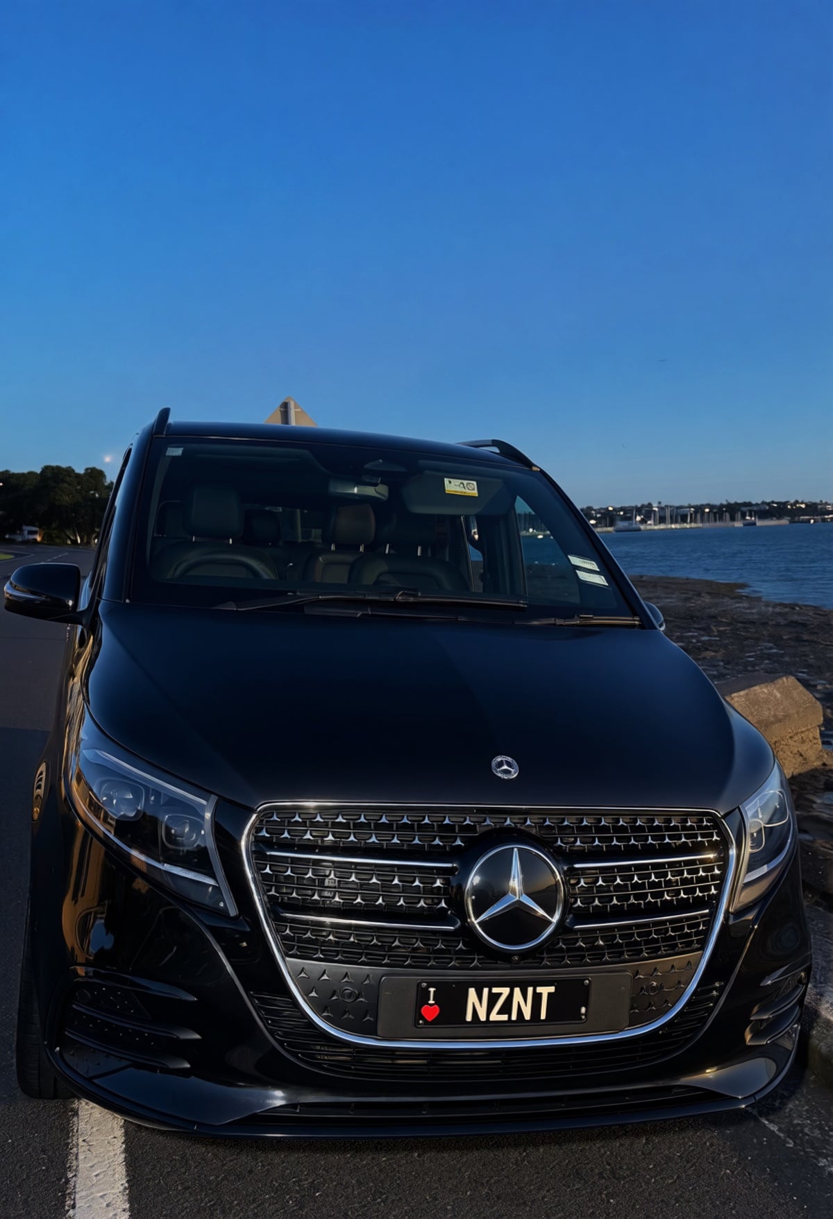 Mercedes-Benz V250d Executive Travel Service