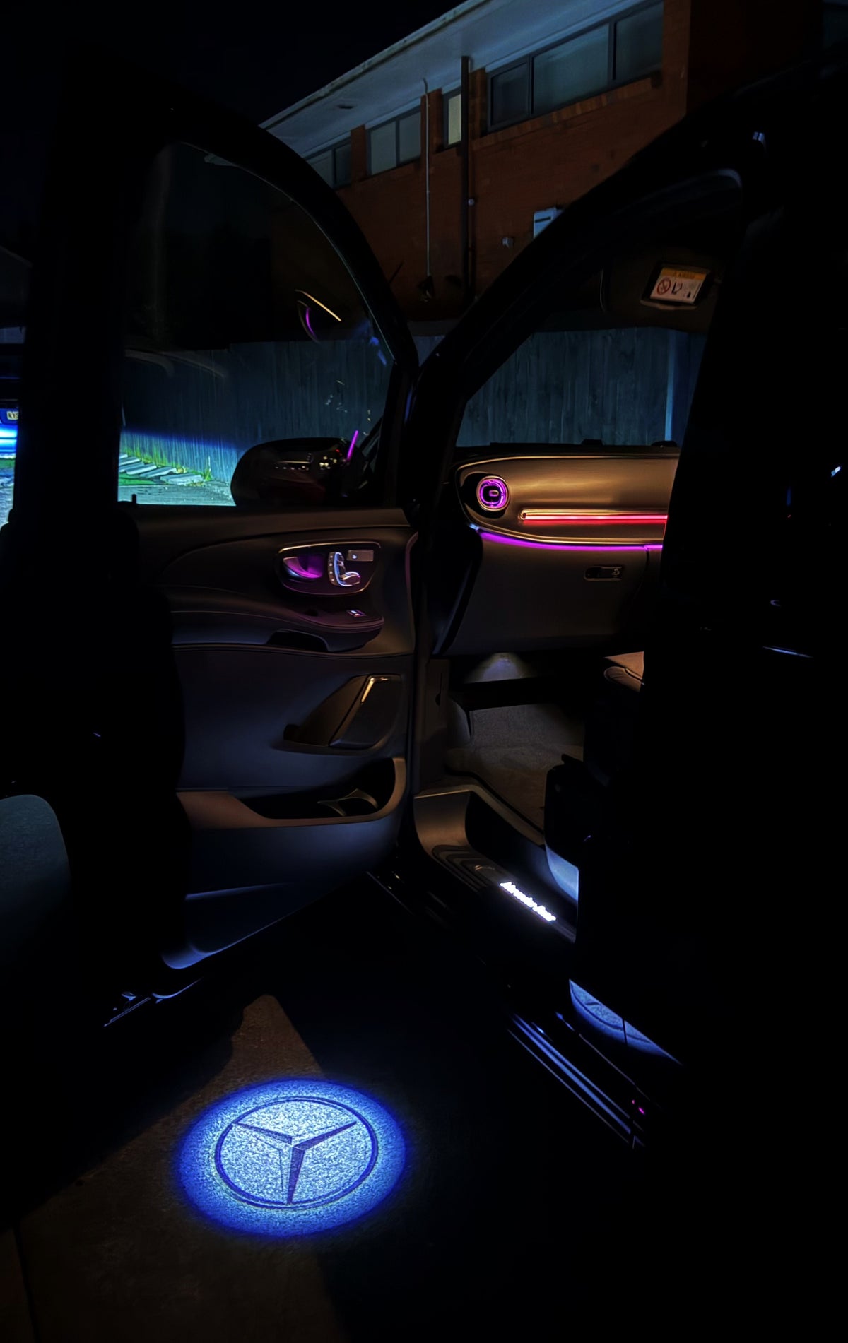 Mercedes-Benz V250d Executive Travel Service